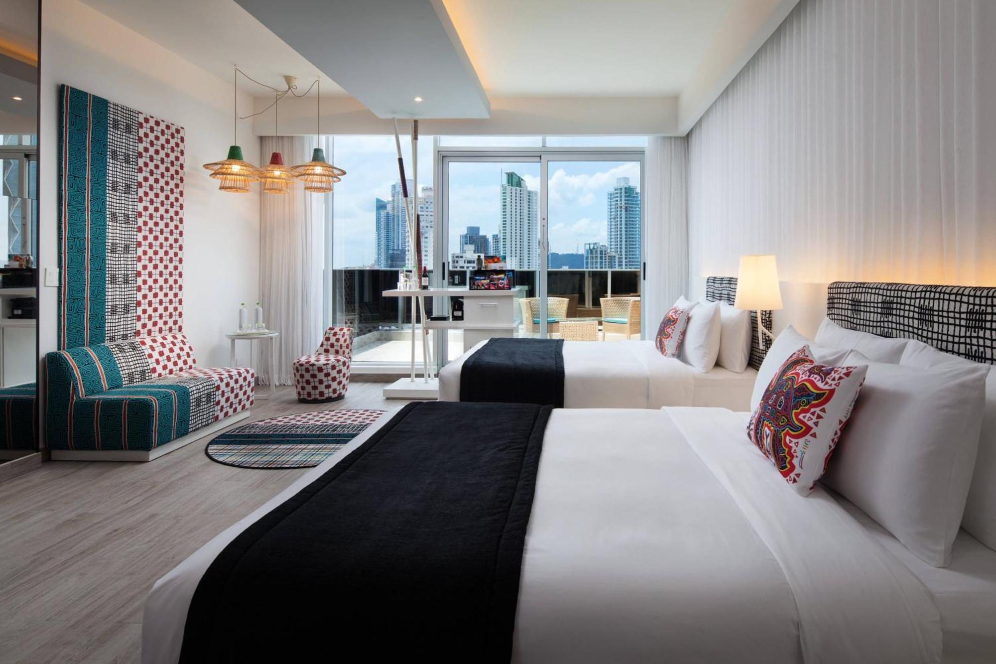 W Hotel 5*